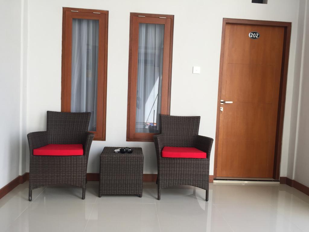 Tom Guest House Legian  Exterior photo